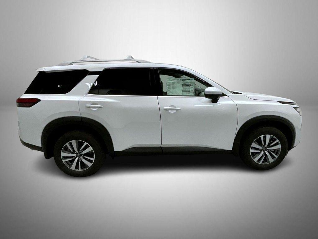 new 2025 Nissan Pathfinder car, priced at $43,614