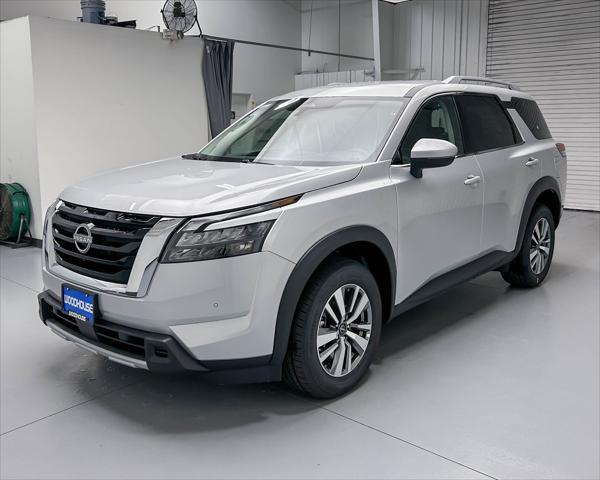 new 2025 Nissan Pathfinder car, priced at $42,430
