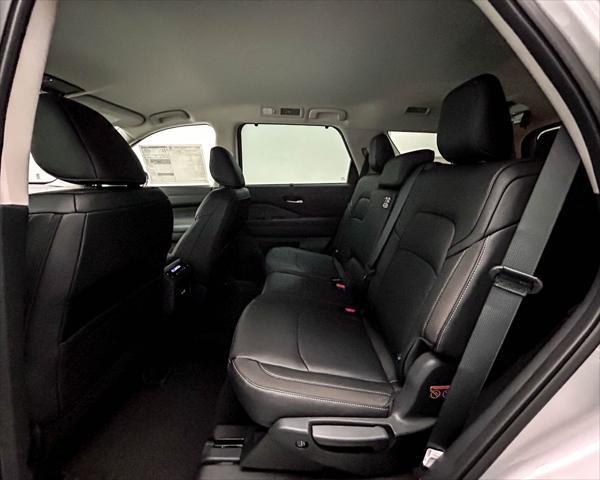 new 2025 Nissan Pathfinder car, priced at $42,430