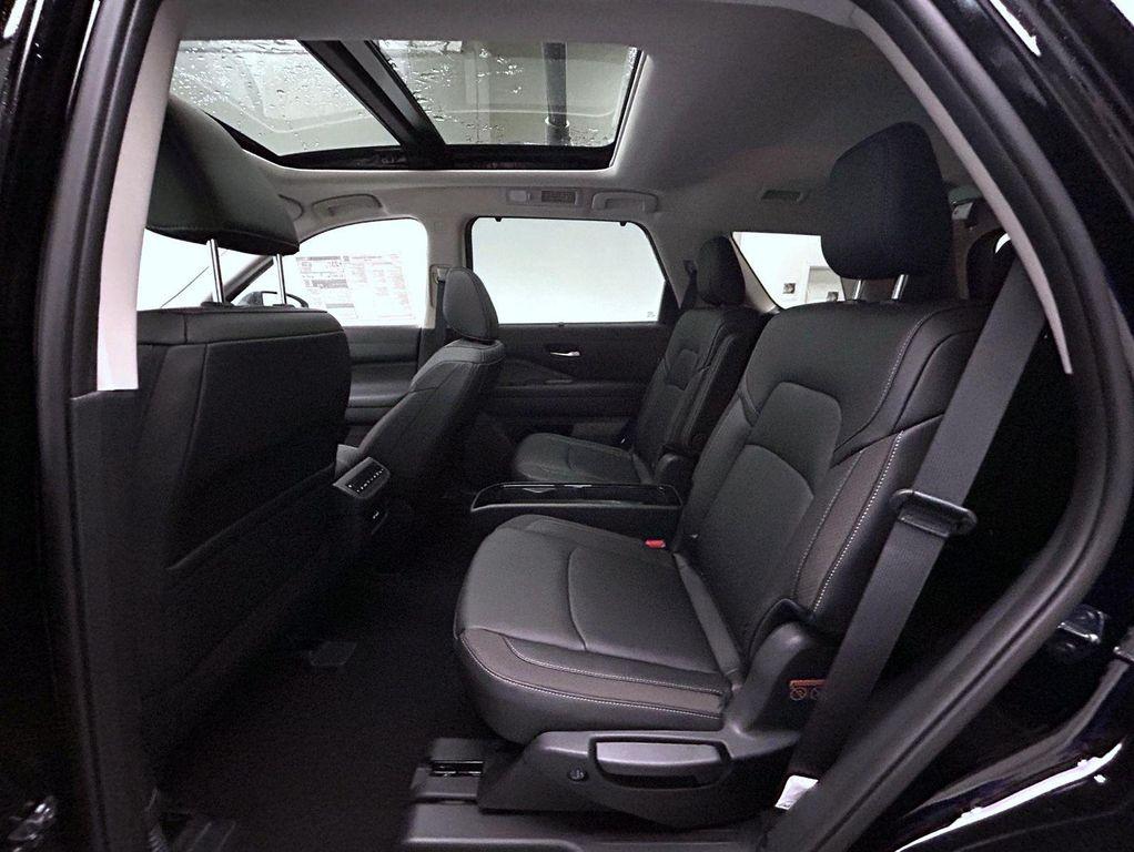 new 2025 Nissan Pathfinder car, priced at $44,305
