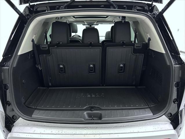new 2025 Nissan Pathfinder car, priced at $46,305