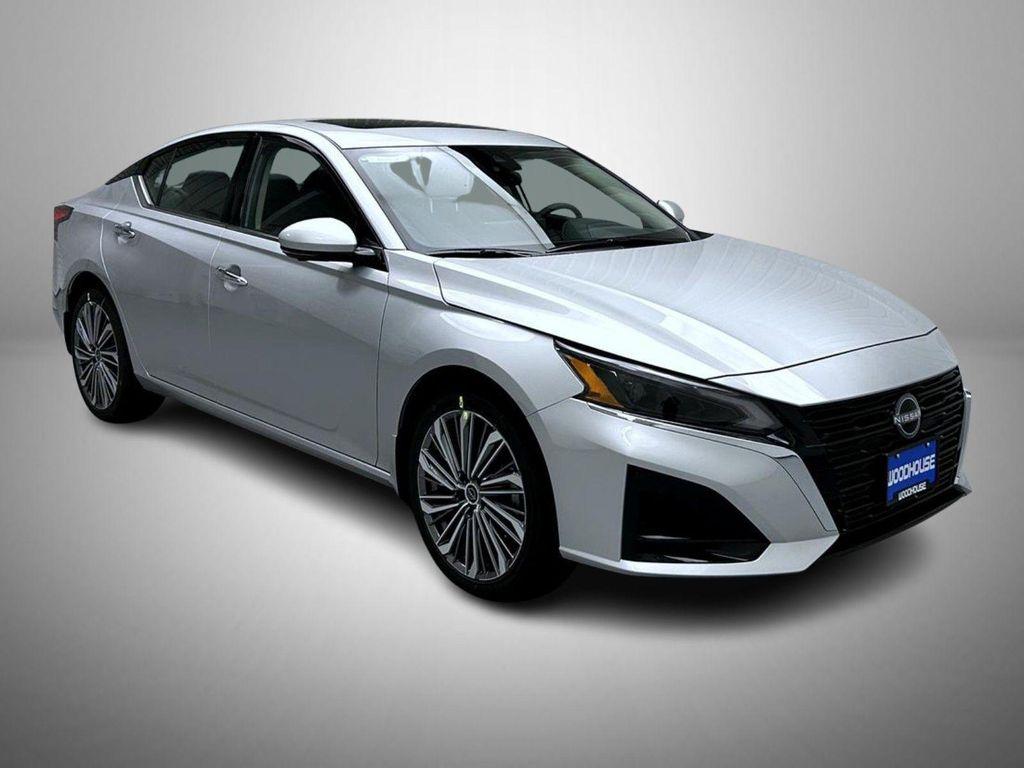 new 2025 Nissan Altima car, priced at $34,513