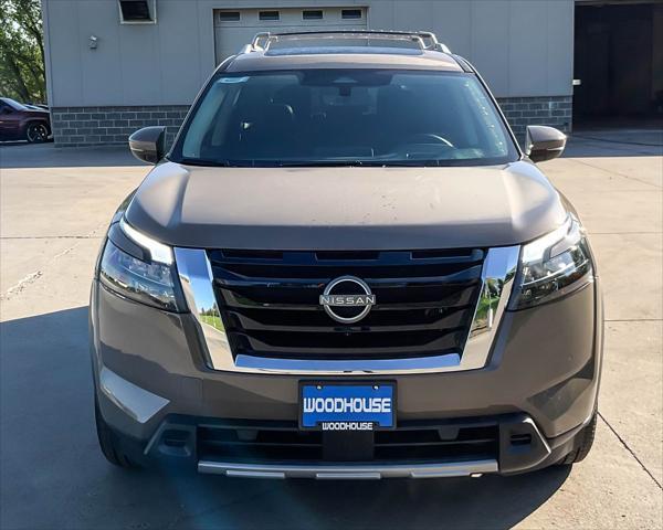 new 2025 Nissan Pathfinder car, priced at $49,559