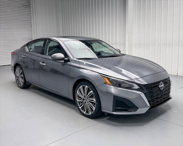 used 2023 Nissan Altima car, priced at $24,798