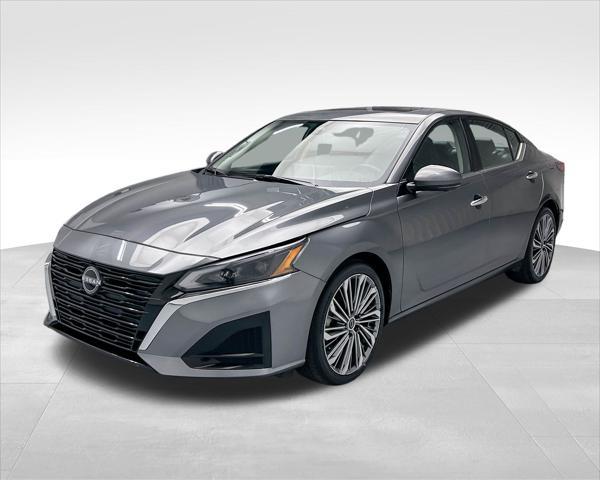 used 2023 Nissan Altima car, priced at $24,940