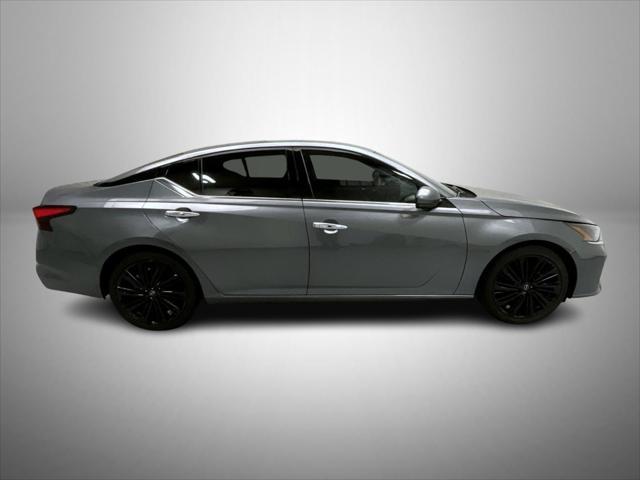 used 2023 Nissan Altima car, priced at $23,562