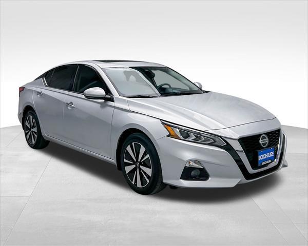 used 2020 Nissan Altima car, priced at $23,888