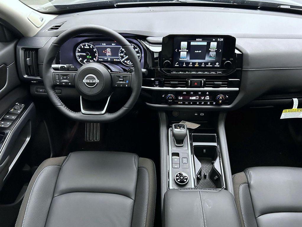 new 2025 Nissan Pathfinder car, priced at $46,340