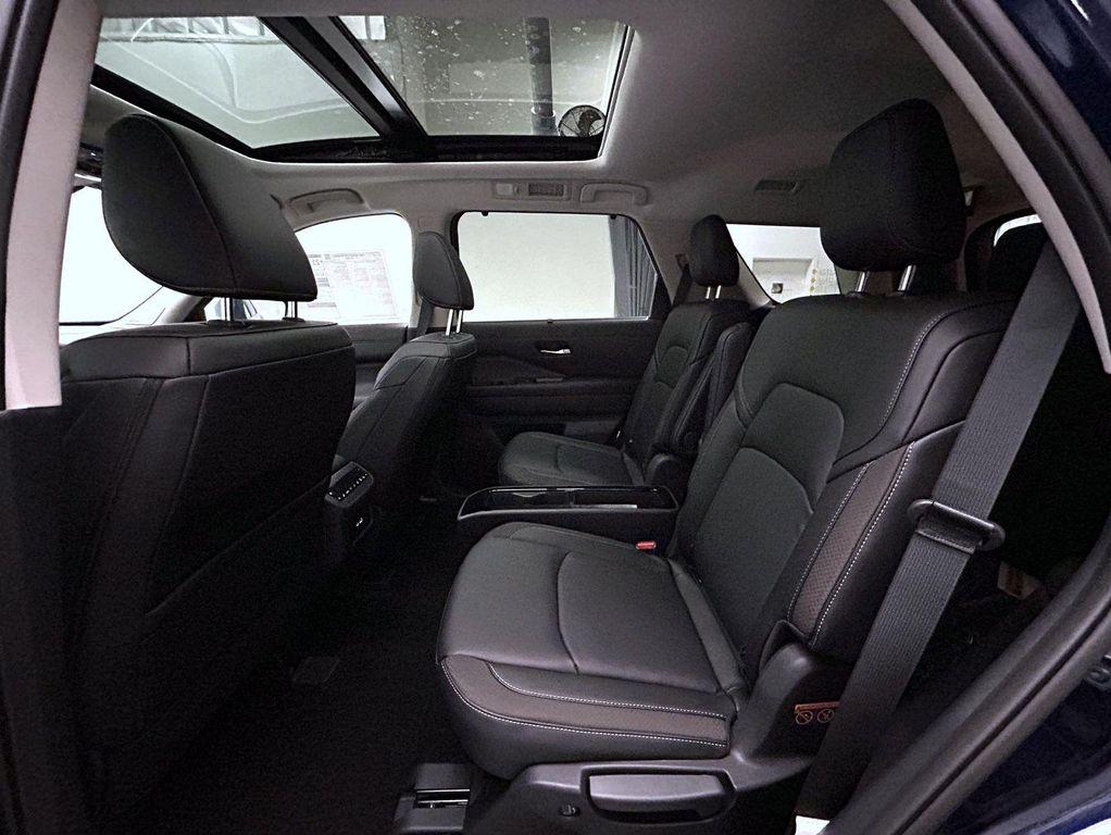 new 2025 Nissan Pathfinder car, priced at $46,340