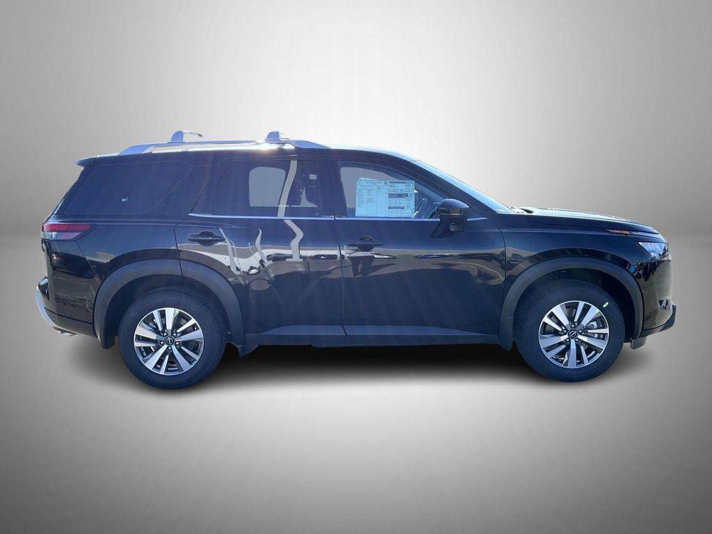 new 2025 Nissan Pathfinder car, priced at $39,324