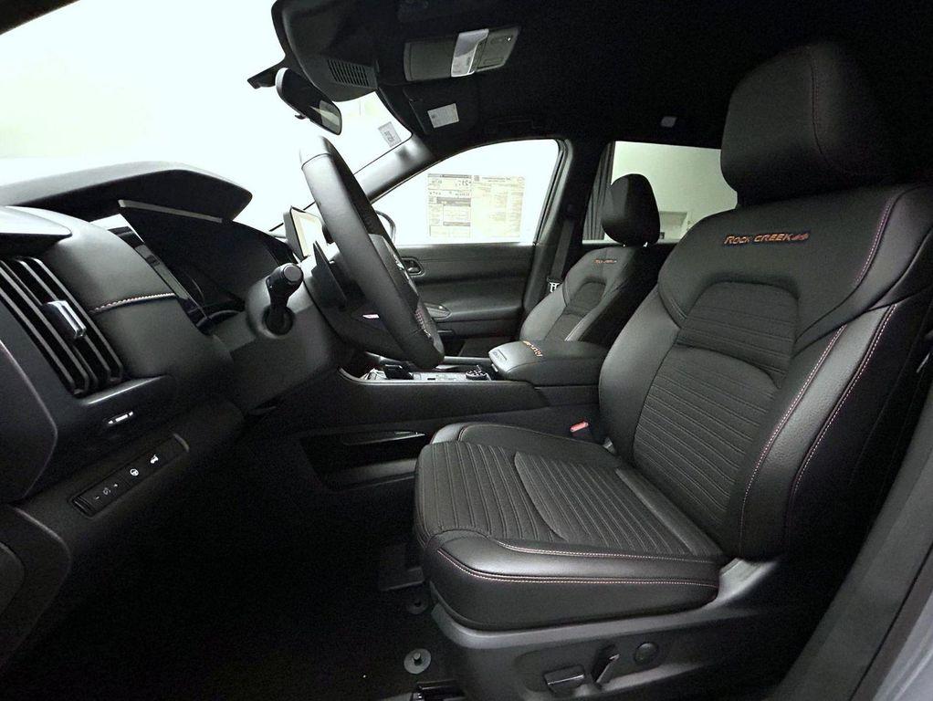 new 2025 Nissan Pathfinder car, priced at $40,283