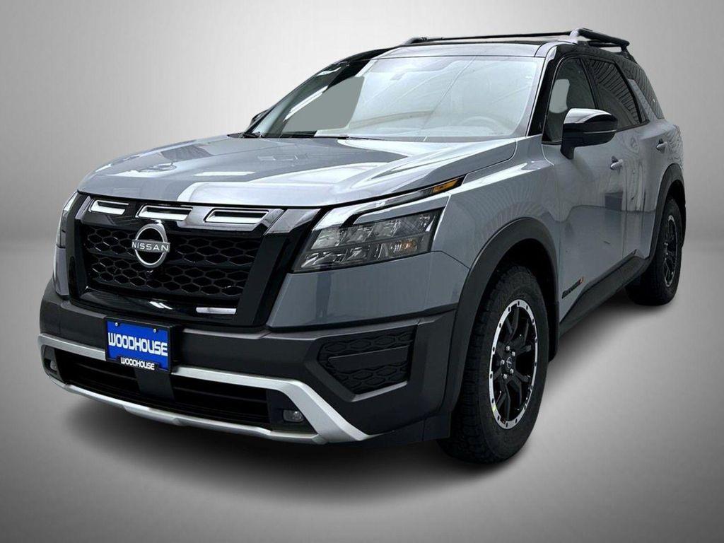 new 2025 Nissan Pathfinder car, priced at $40,283