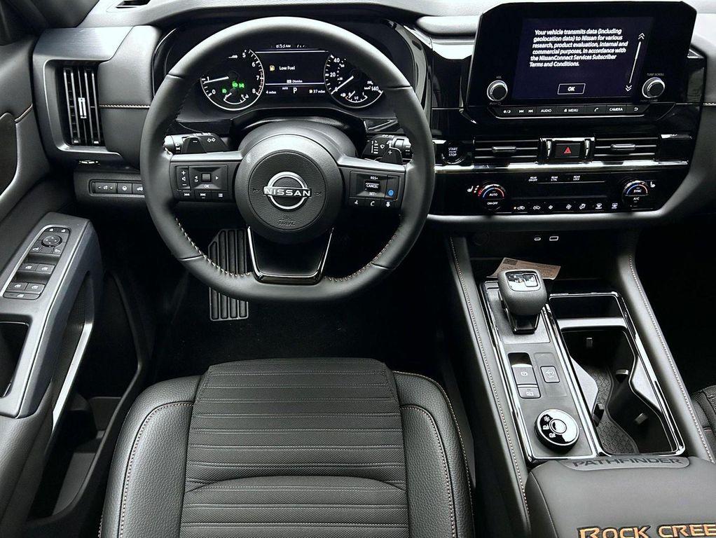 new 2025 Nissan Pathfinder car, priced at $40,283