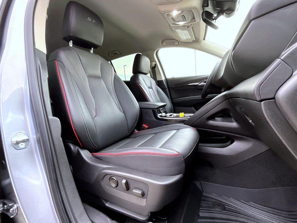 used 2022 Buick Envision car, priced at $26,657