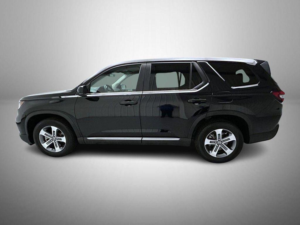 used 2024 Honda Pilot car, priced at $37,495