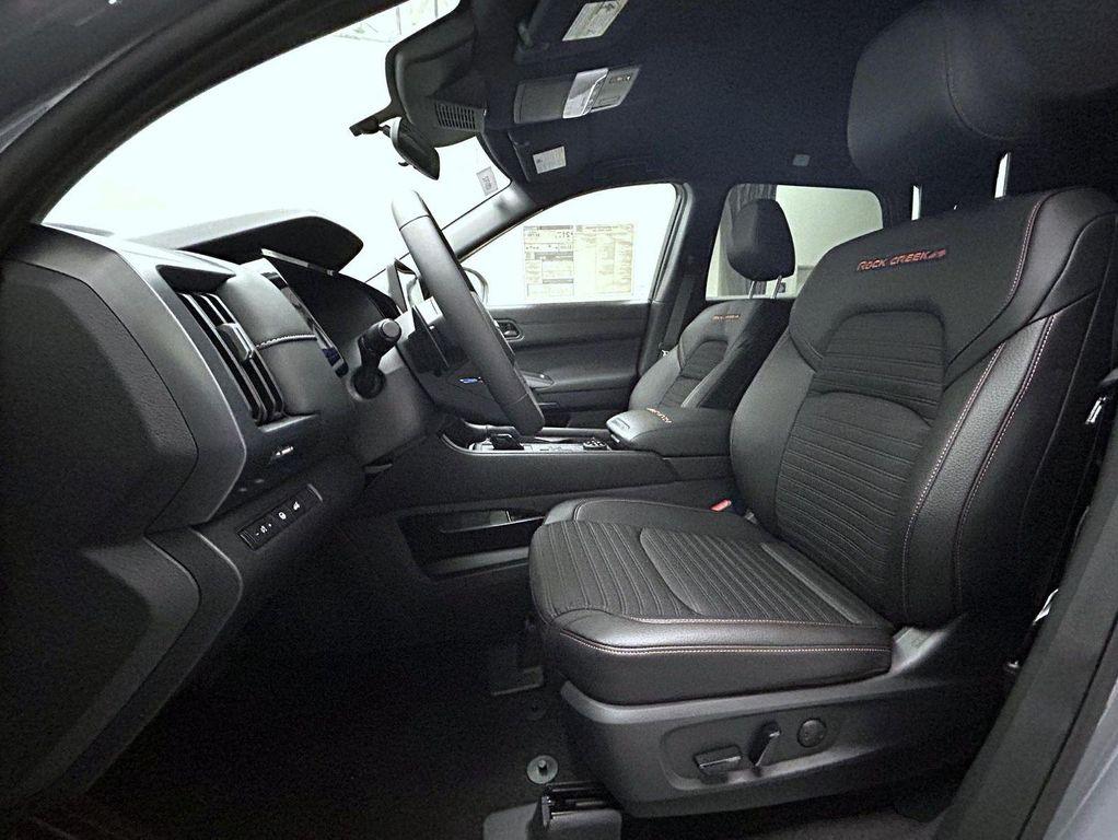 new 2025 Nissan Pathfinder car, priced at $40,283