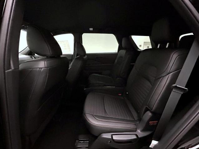 new 2025 Nissan Pathfinder car, priced at $43,162