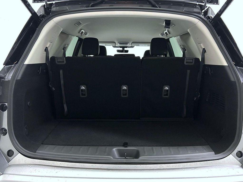 new 2025 Nissan Pathfinder car, priced at $39,324