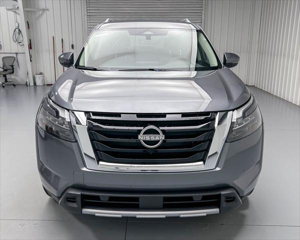 new 2025 Nissan Pathfinder car, priced at $42,430