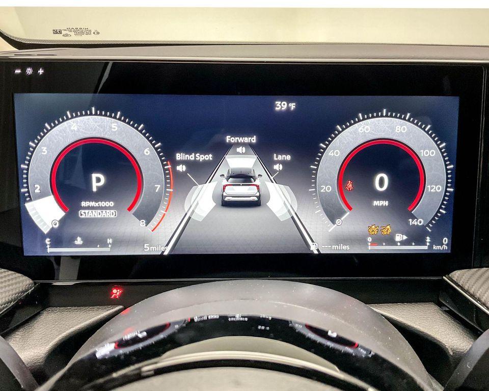 new 2025 Nissan Kicks car, priced at $29,292