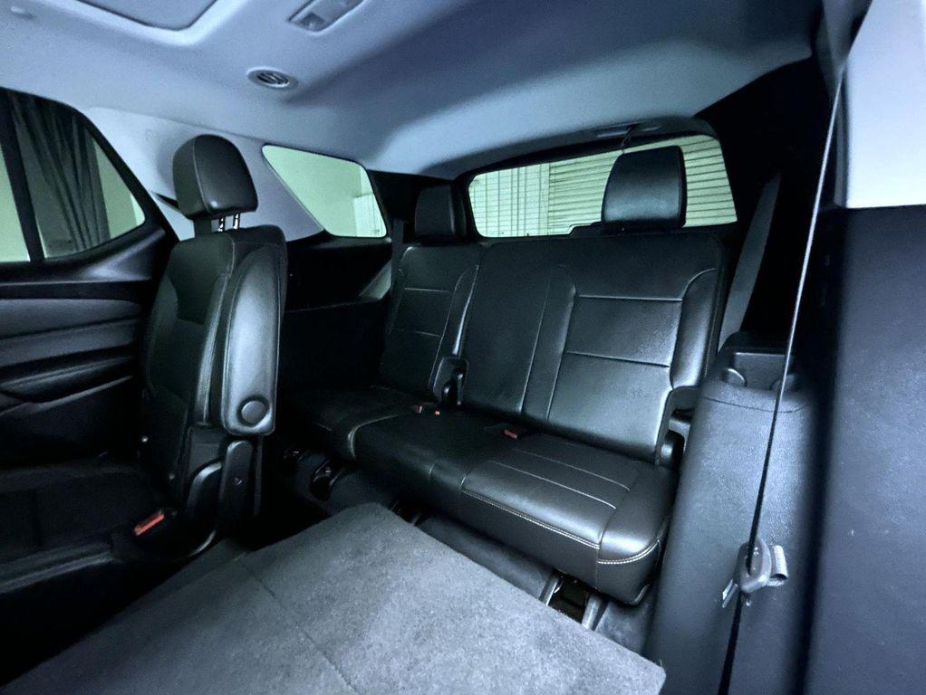 used 2021 Chevrolet Traverse car, priced at $30,389