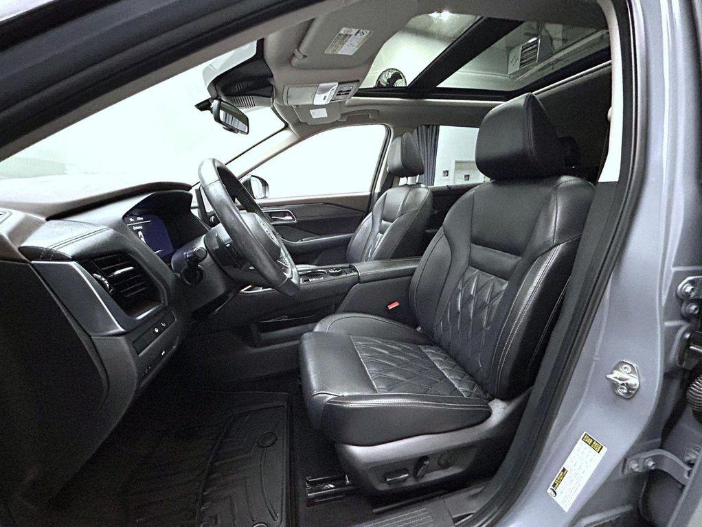 used 2021 Nissan Rogue car, priced at $20,929