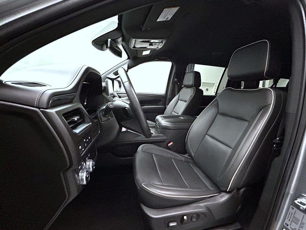 used 2024 GMC Yukon XL car, priced at $61,266
