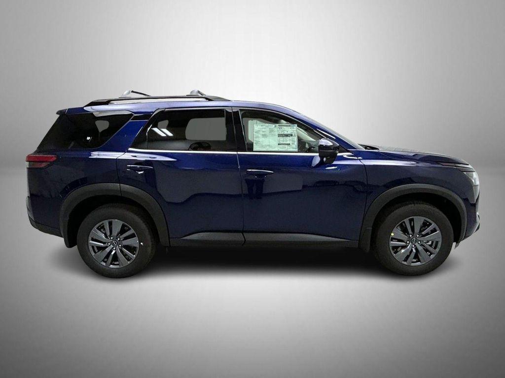 new 2025 Nissan Pathfinder car, priced at $42,575