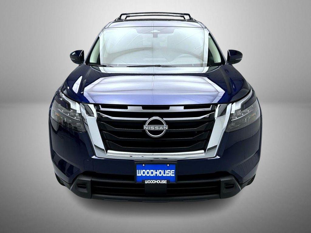 new 2025 Nissan Pathfinder car, priced at $42,575