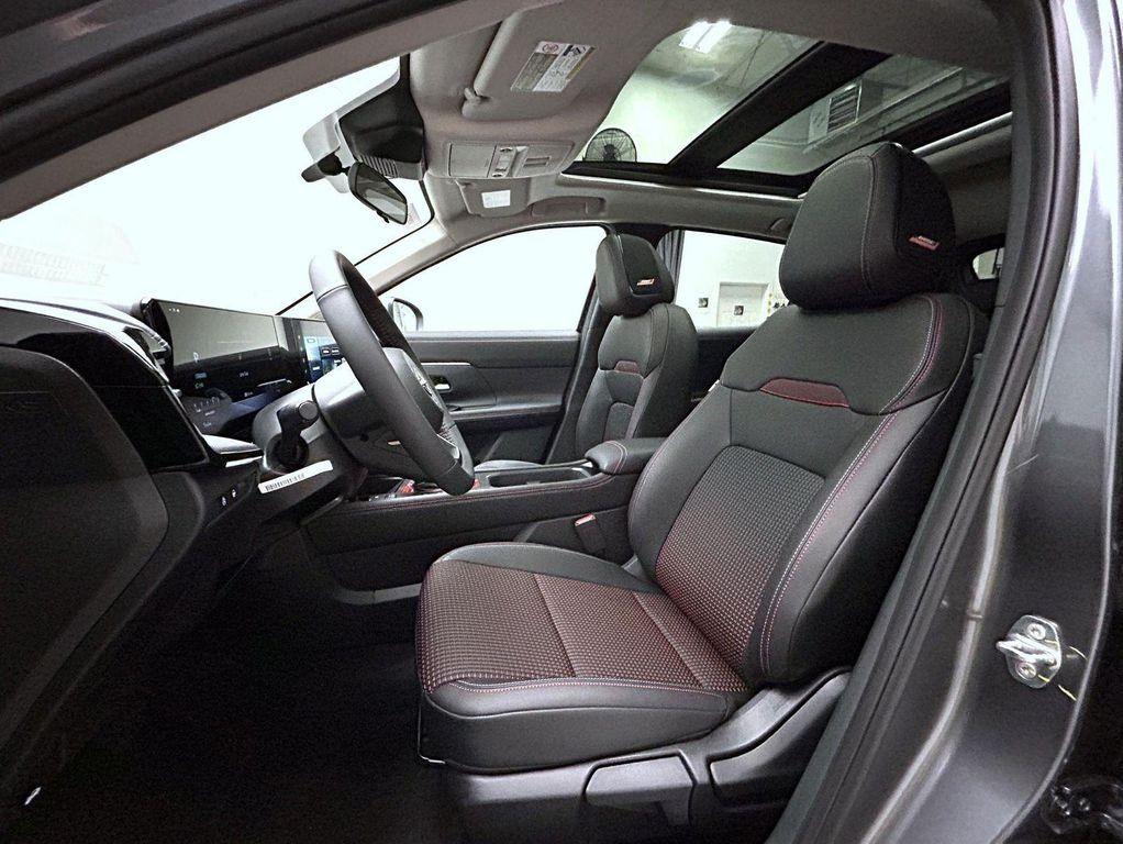 new 2025 Nissan Kicks car, priced at $28,671