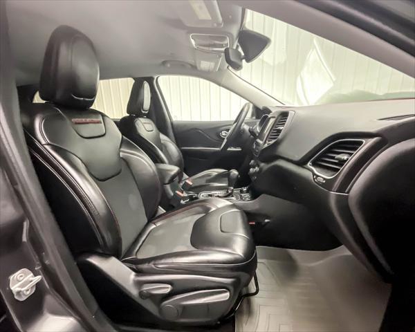 used 2019 Jeep Cherokee car, priced at $21,919