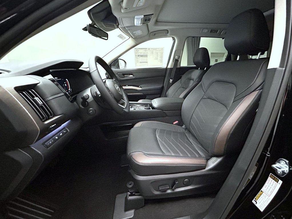 new 2025 Nissan Pathfinder car, priced at $46,140