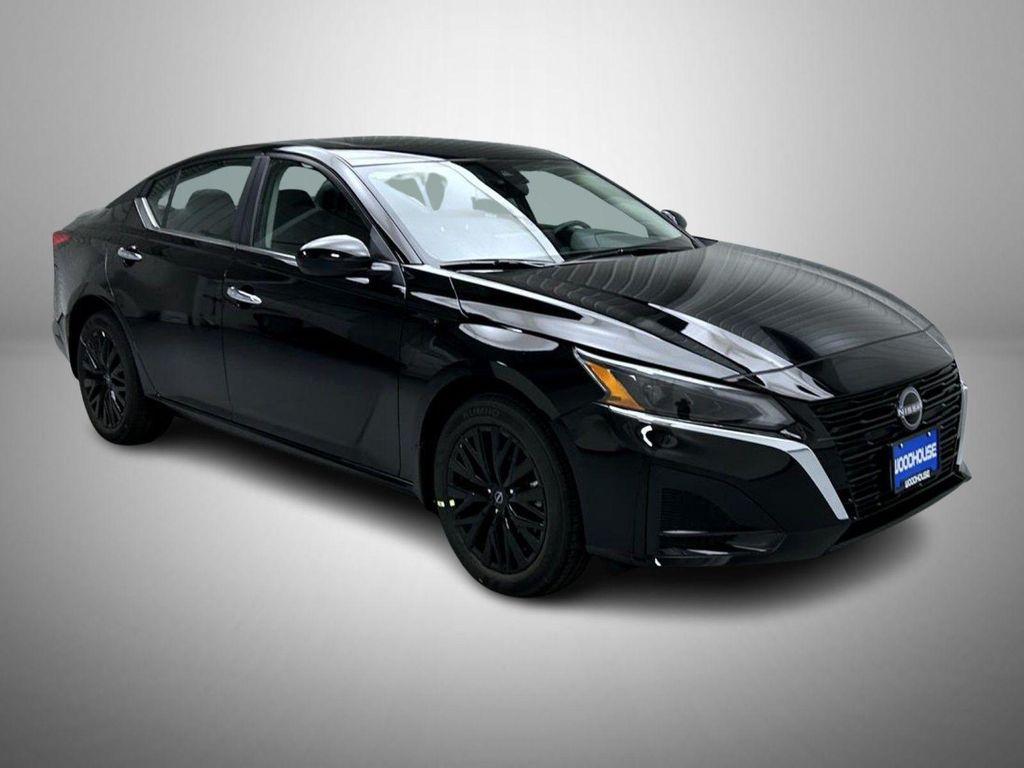 new 2025 Nissan Altima car, priced at $29,600