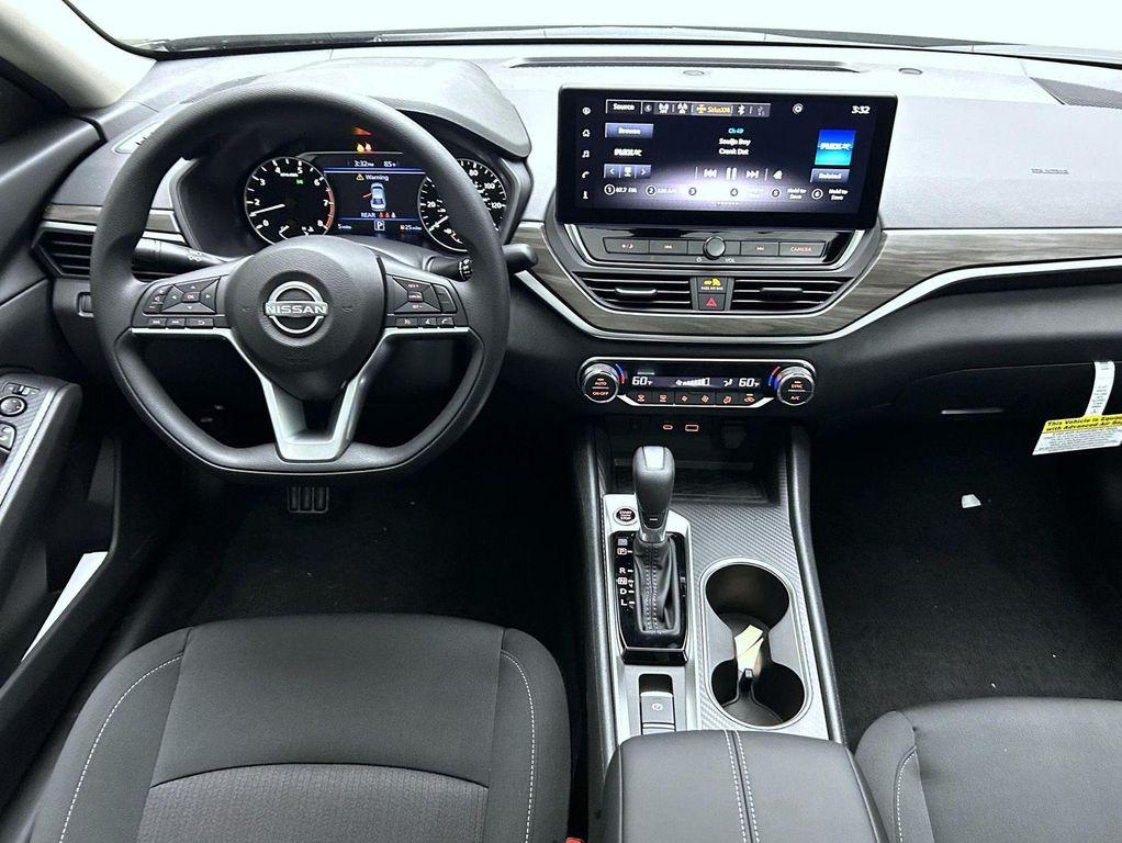 new 2025 Nissan Altima car, priced at $29,600