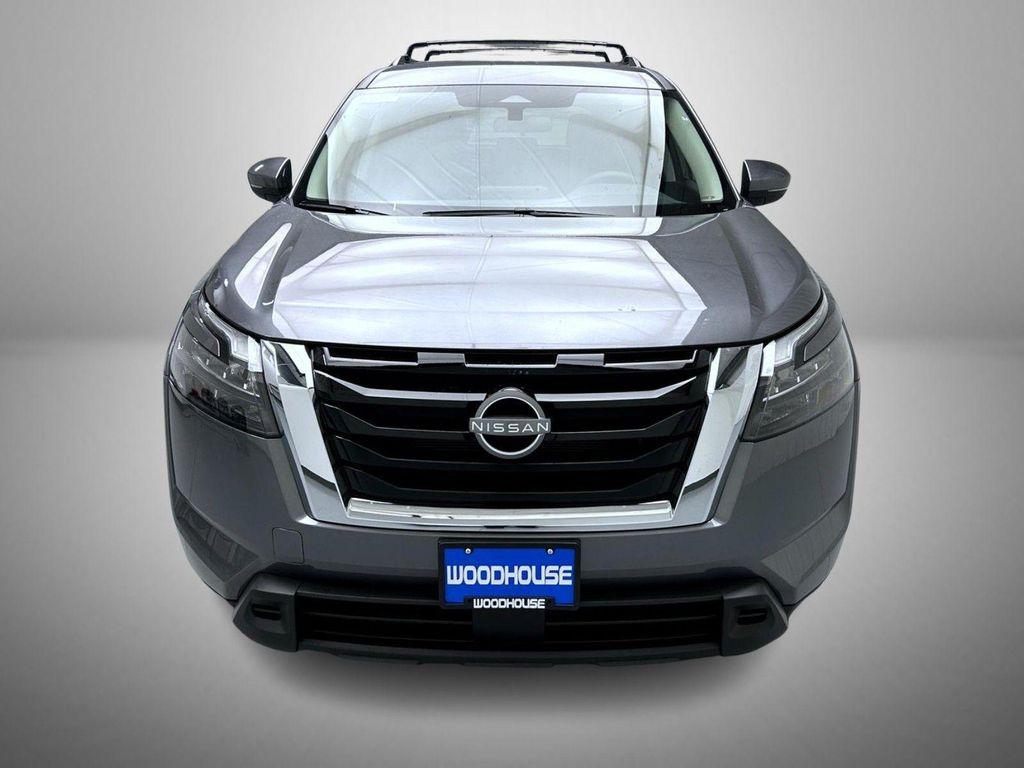 new 2025 Nissan Pathfinder car, priced at $40,658
