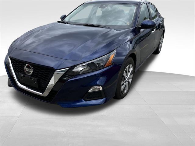 used 2022 Nissan Altima car, priced at $19,565
