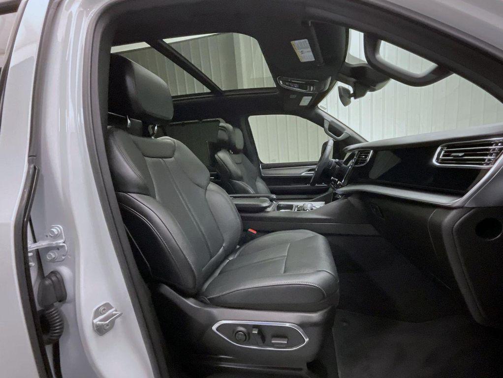 used 2023 Jeep Wagoneer car, priced at $62,495