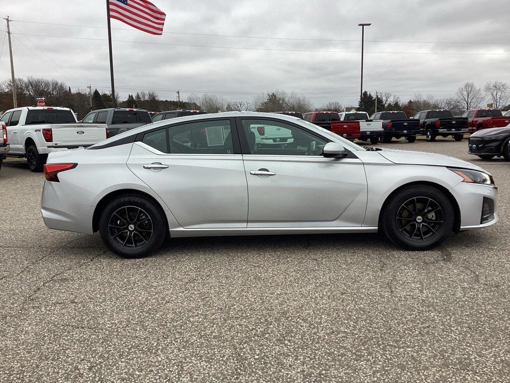 used 2023 Nissan Altima car, priced at $17,899