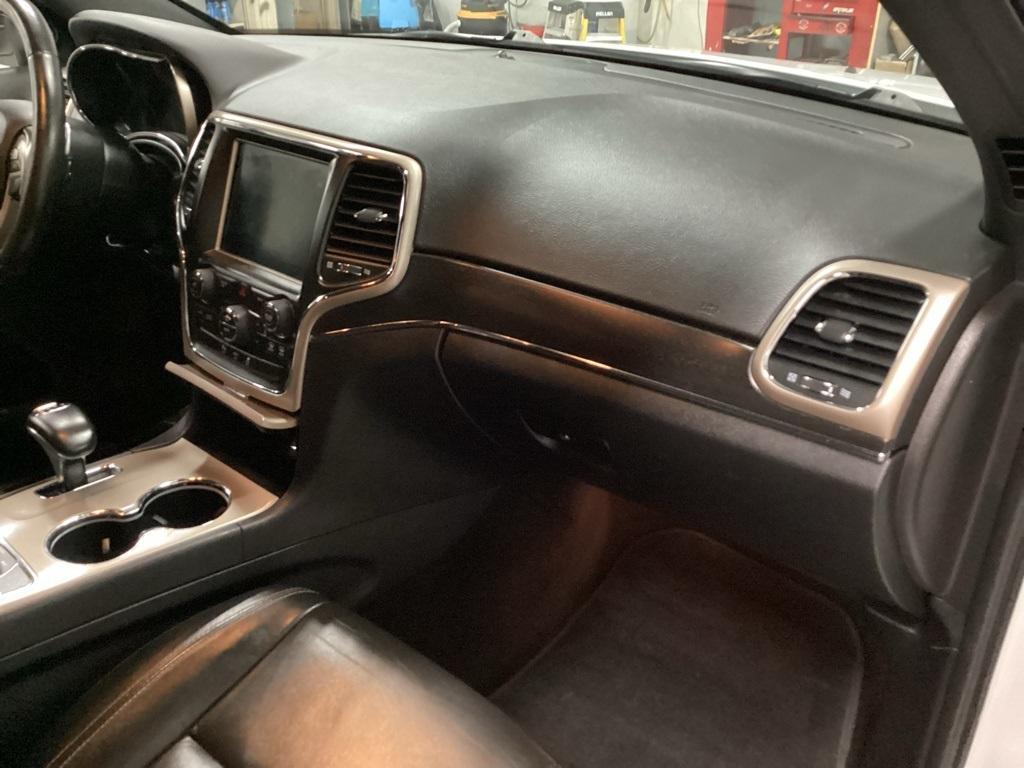 used 2015 Jeep Grand Cherokee car, priced at $16,999