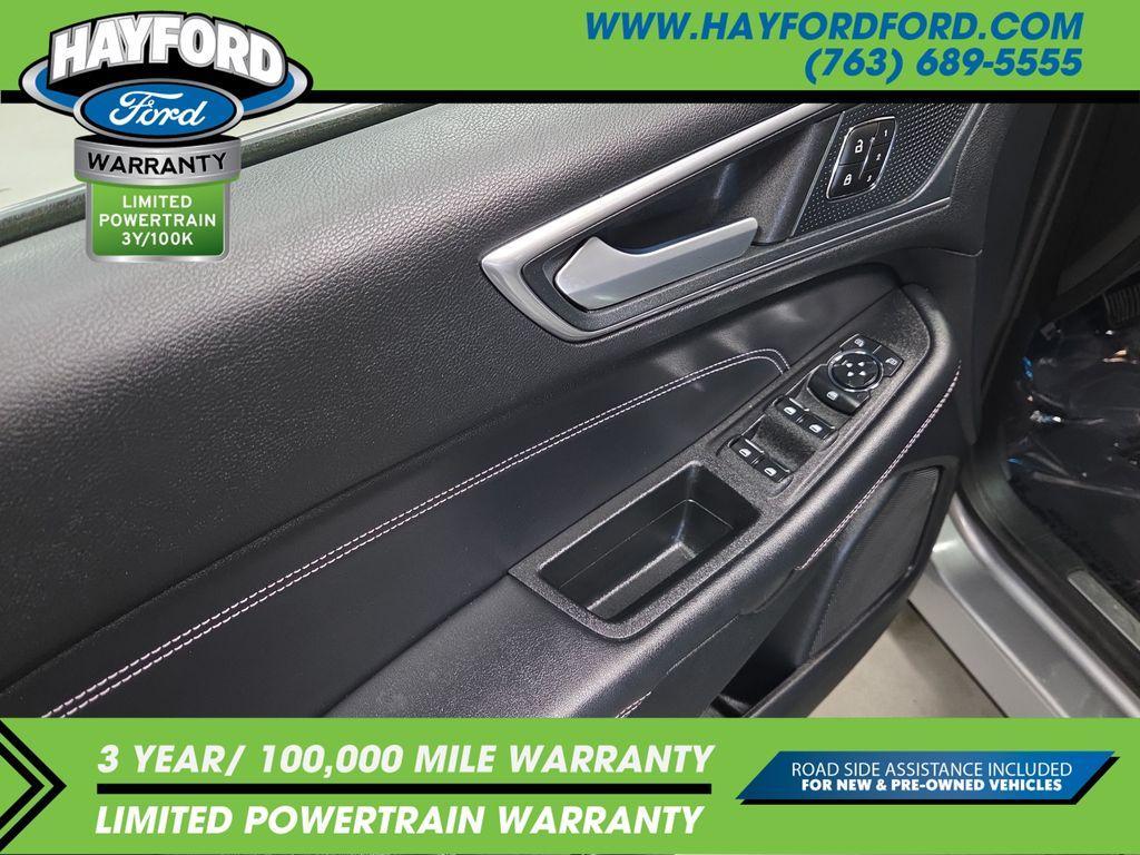 used 2024 Ford Edge car, priced at $30,999