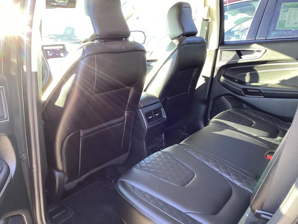 used 2024 Ford Edge car, priced at $32,999