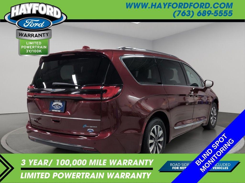 used 2021 Chrysler Pacifica Hybrid car, priced at $28,799