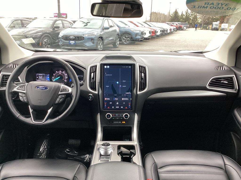 used 2024 Ford Edge car, priced at $26,799