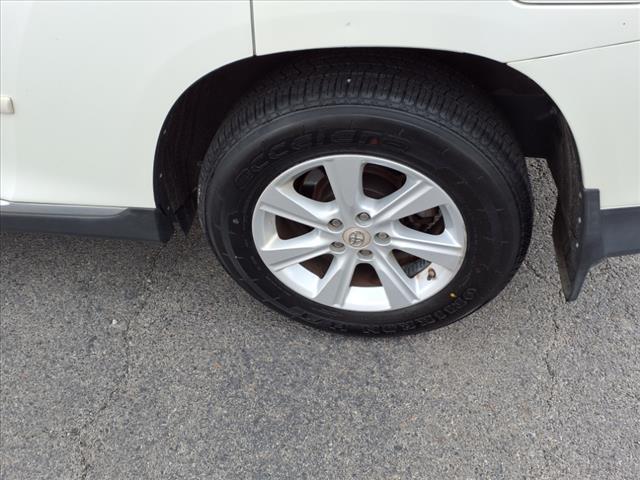 used 2012 Toyota Highlander car, priced at $11,988