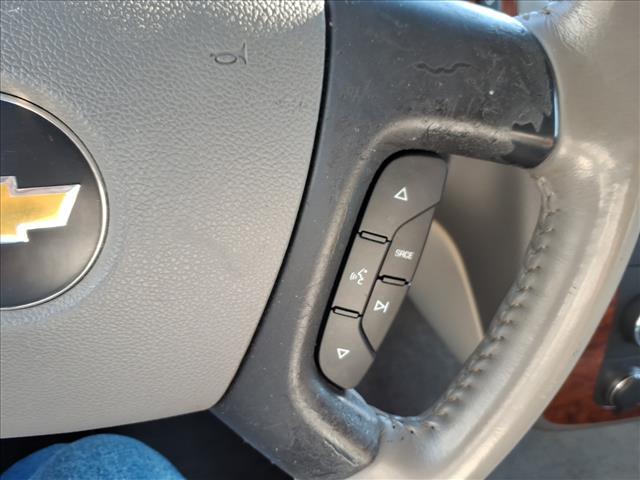 used 2007 Chevrolet Avalanche car, priced at $13,988