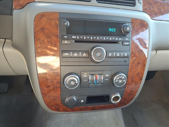 used 2007 Chevrolet Avalanche car, priced at $13,988
