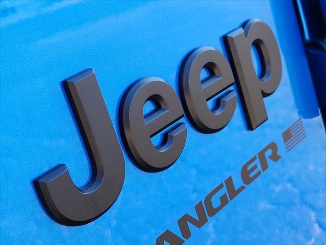 new 2025 Jeep Wrangler car, priced at $41,575