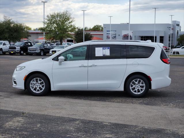 used 2021 Chrysler Pacifica car, priced at $22,595