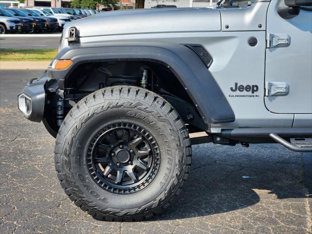 new 2024 Jeep Gladiator car, priced at $48,955