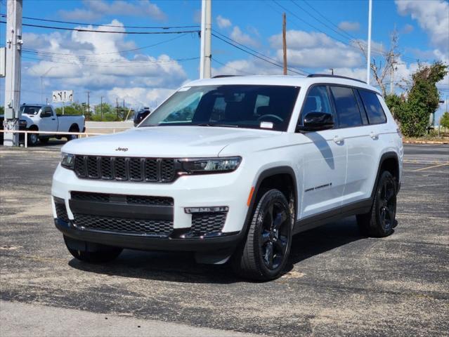 new 2024 Jeep Grand Cherokee car, priced at $41,001